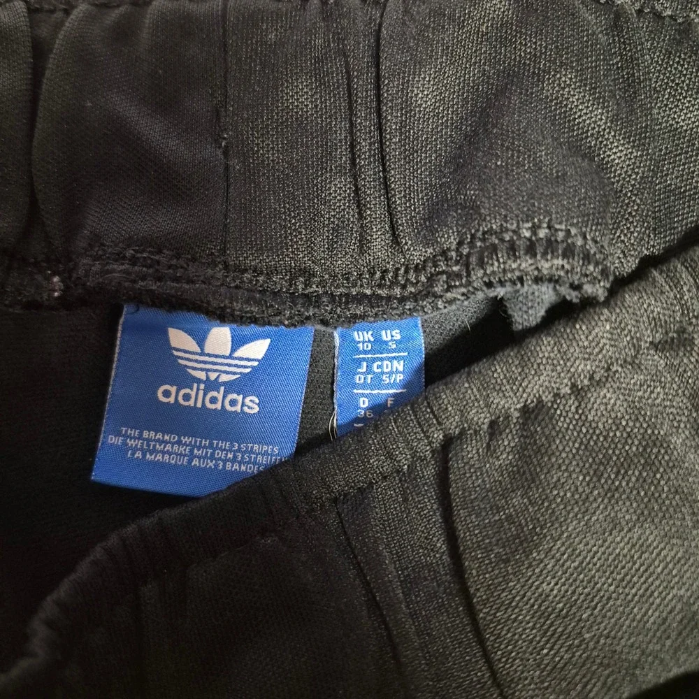 Adidas Originals Mens SST Track Pants Black White 3-Stripes Trefoil Slim Small - Picture 3 of 3